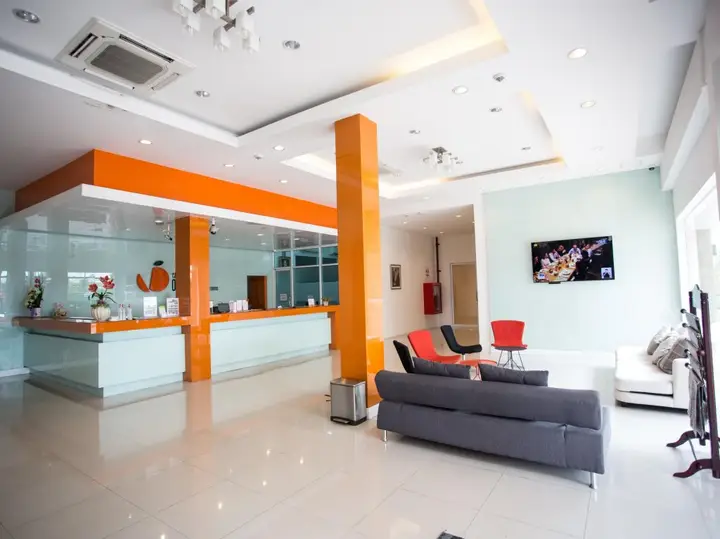 Накхонситхаммарат: Original Orange Hotel
