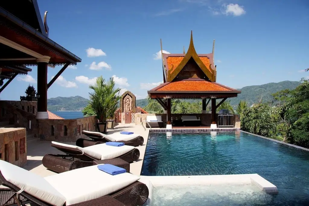 Кату: Reuan Thai Villa