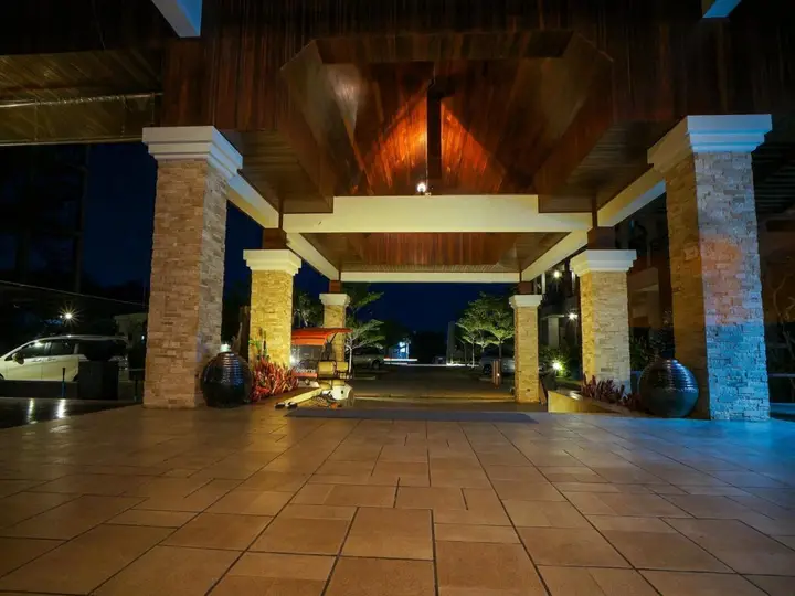 Сураттхани: Naraya Riverside Resort