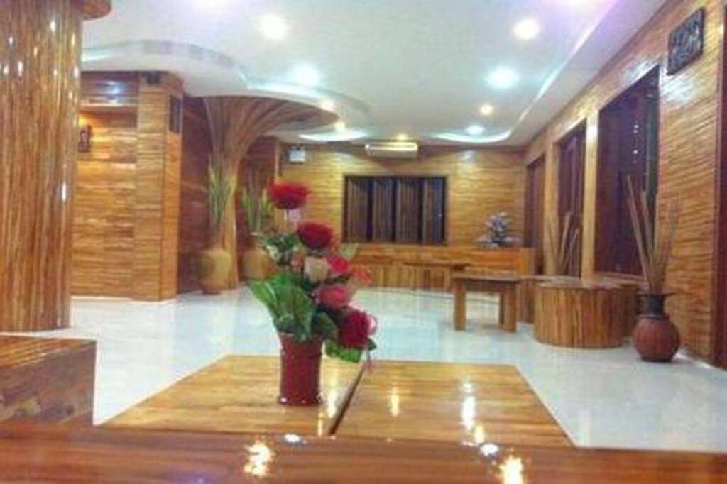Nakara Montra Hotel — фото 1