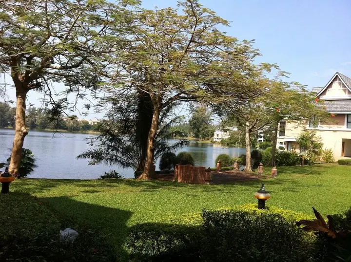 Тхаланг: The Allamanda - Unit 1108