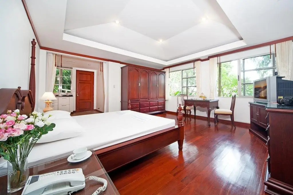 Муанг: Villa Ruedi