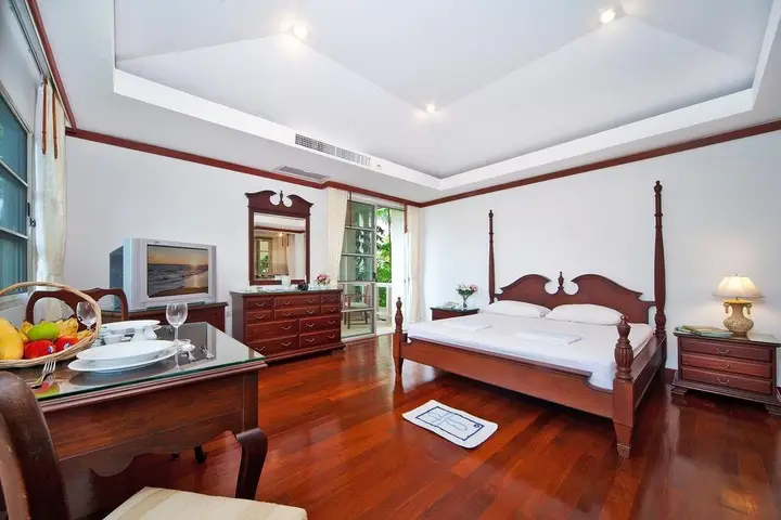 Муанг: Villa Ruedi