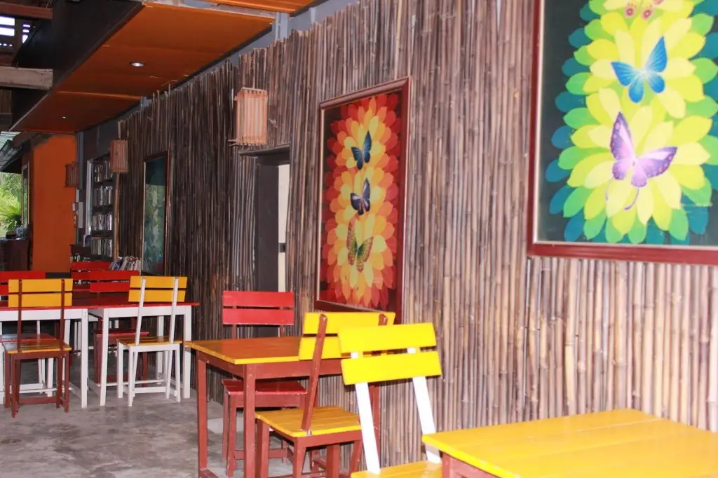 Ланта: Horizon Bungalow Restaurant and Bar