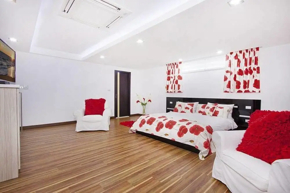 Royale Grand Villa — фото 1