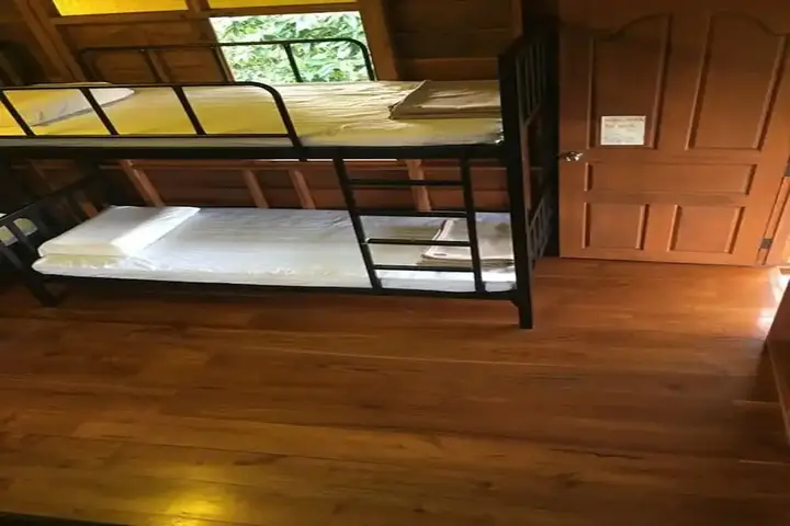 Паи: Nine House - Hostel