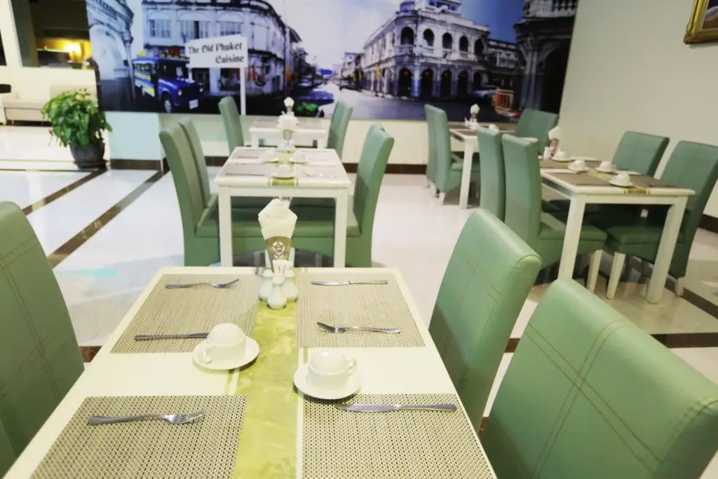 Кату: AddPlus Hotel