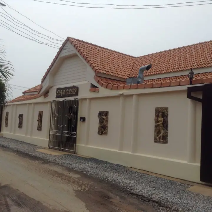 Банг-Саре: Siam Court