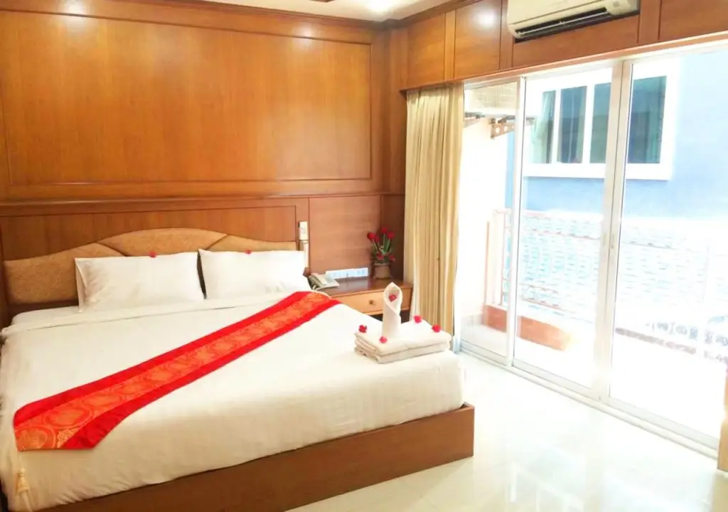 Кату: Power Inn Hotel