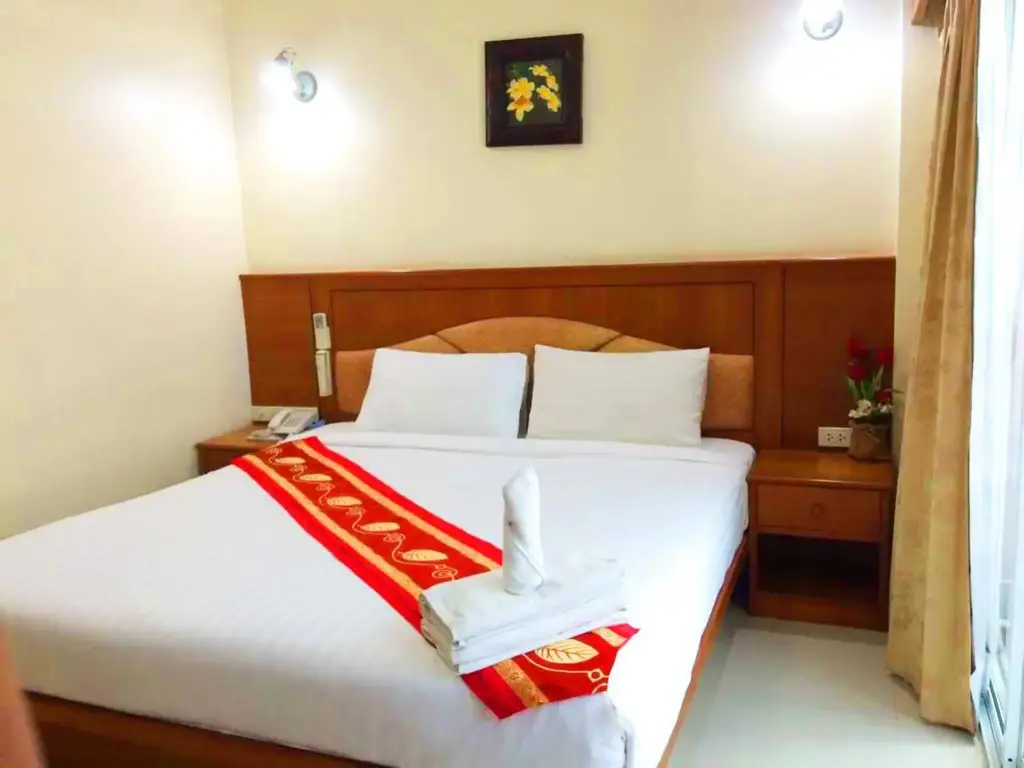 Кату: Power Inn Hotel