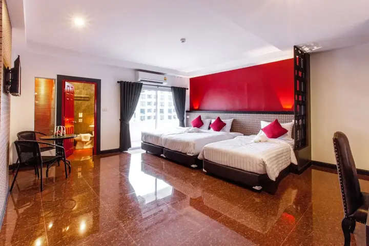 Кхонкэн: Gallery Lake View Hotel