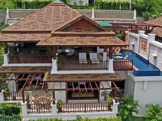 Кату: Villa Suriya