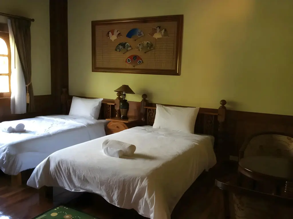 Кхонкэн: Himawari Restaurant & Cottage
