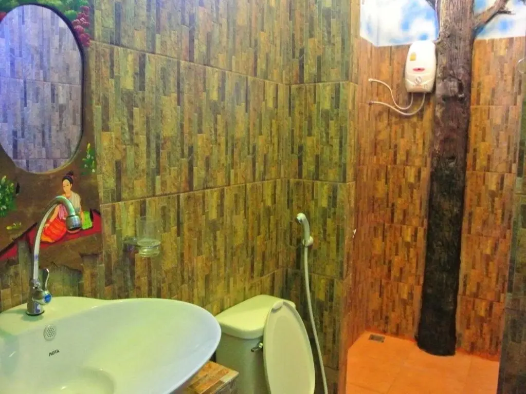 Кхонкэн: Himawari Restaurant & Cottage