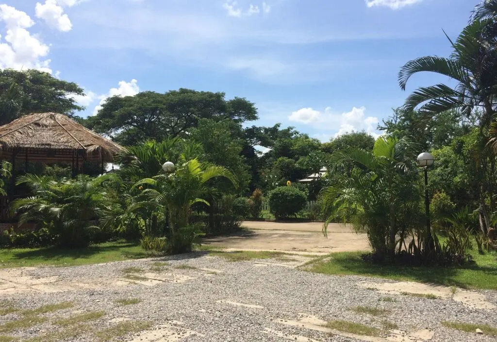 Кхонкэн: Himawari Restaurant & Cottage