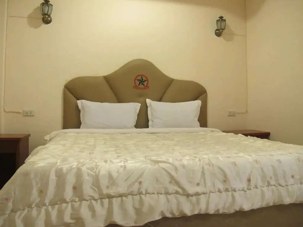 Удонтхани: The Star Hotel