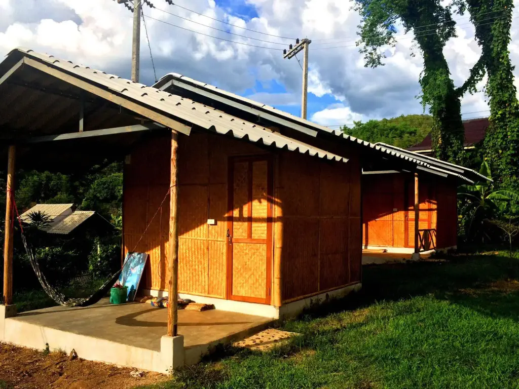 Паи: Sleepy Hut Pai