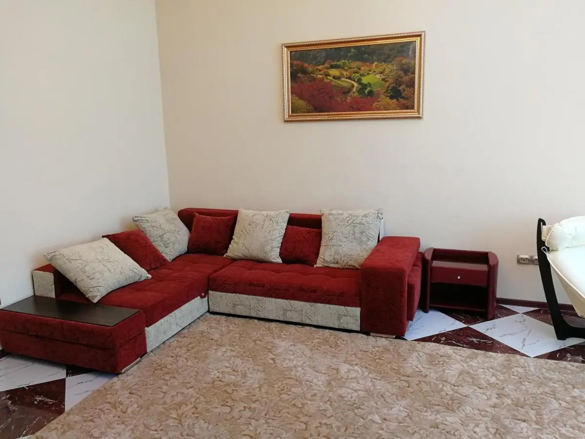 Артем: Gostinychniy Kompleks Artem- Plaza