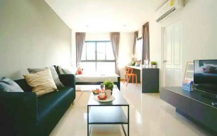 Чонбури: In Clover Apartment