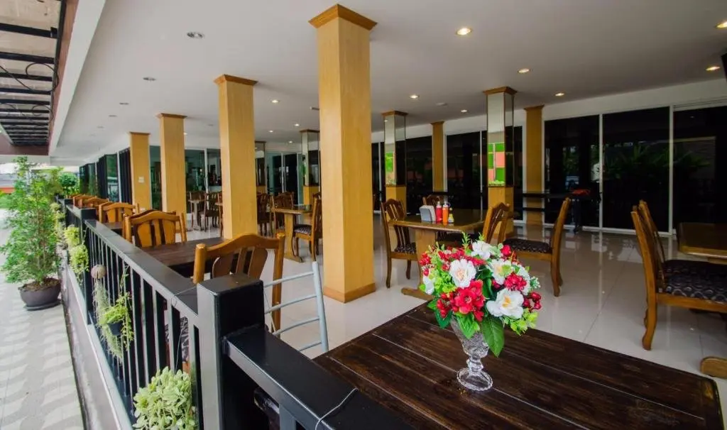 Хуахин: TH Beach Hotel