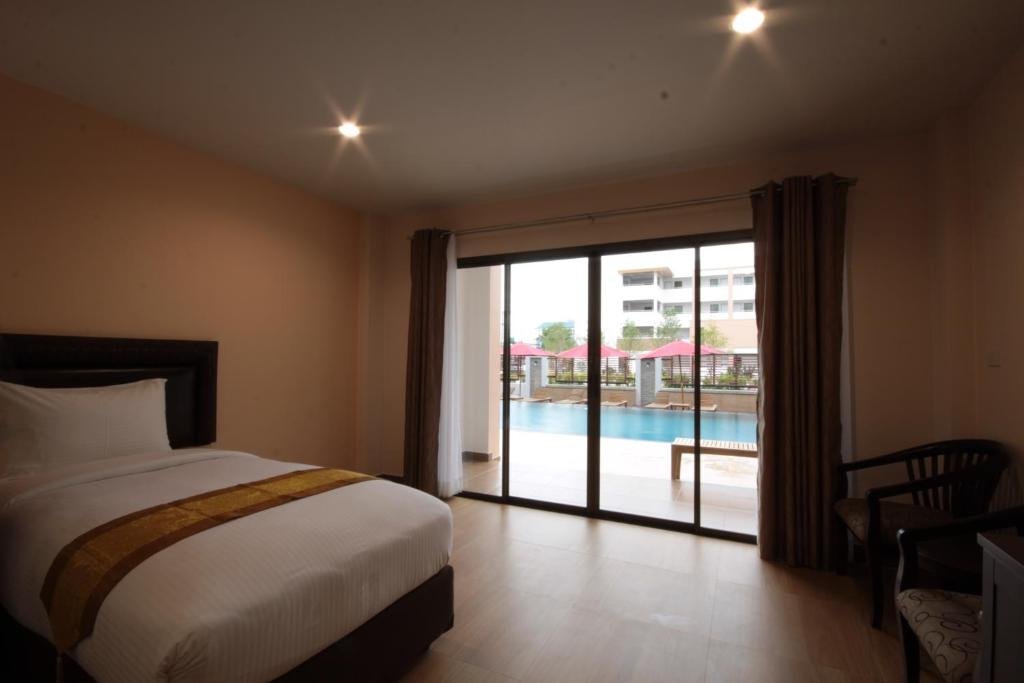 Паттайя: Paragon Suites Resort