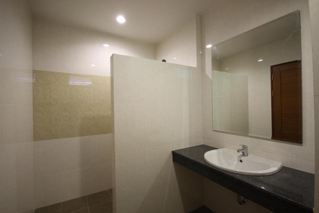 Паттайя: Paragon Suites Resort