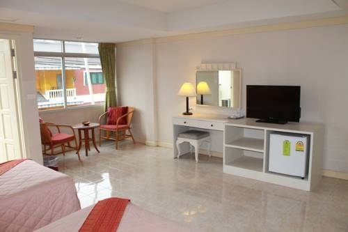 Кату: Sansabai Pearl Resortel