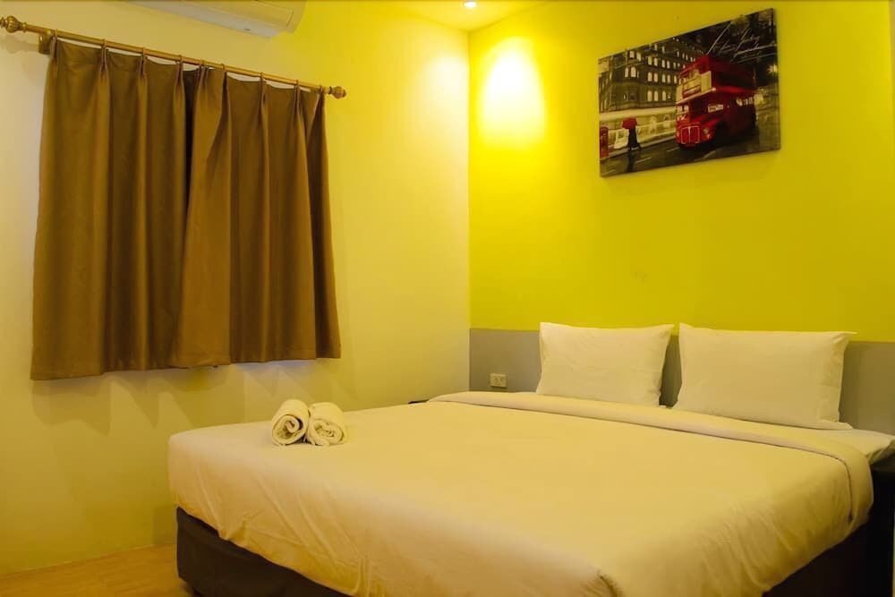 Тхаланг: Room Hostel