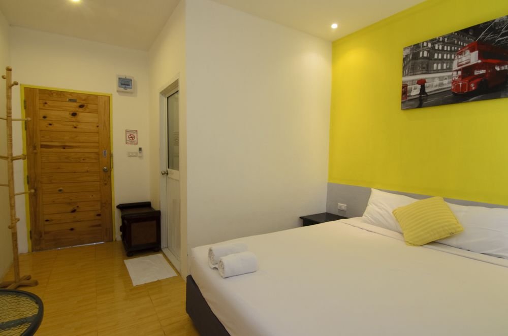 Тхаланг: Room Hostel