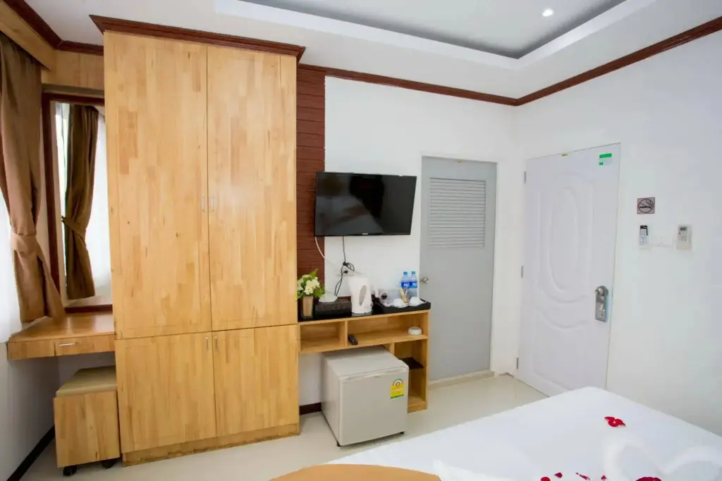 Кату: OYO 996 Phunara Residence