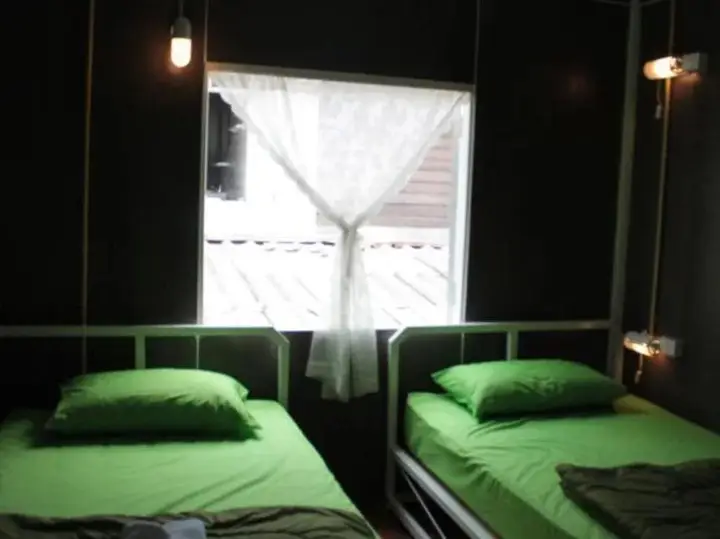 Прачуапкхирикхан: Thur Hostel Ao Prachuap