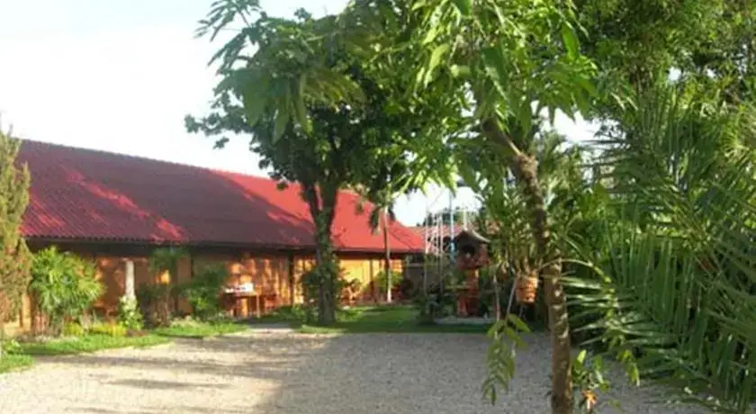 Фанг: Little Home Resort