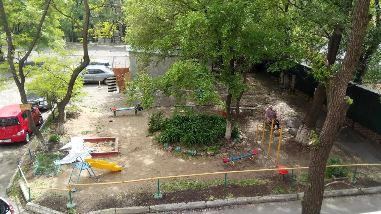 Владивосток: Cozy Apartment in the City Center on Semenovskaya 32