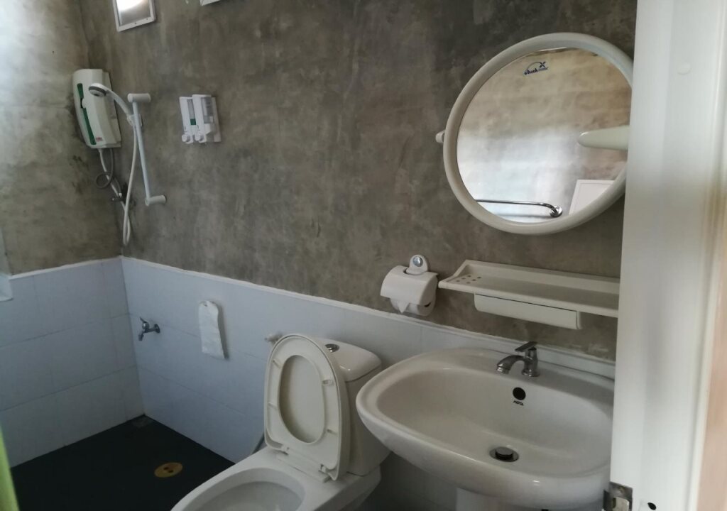 Чианграй: A Residence