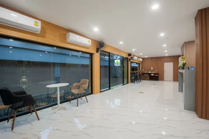 Бангкок: The Moon Night Hotel