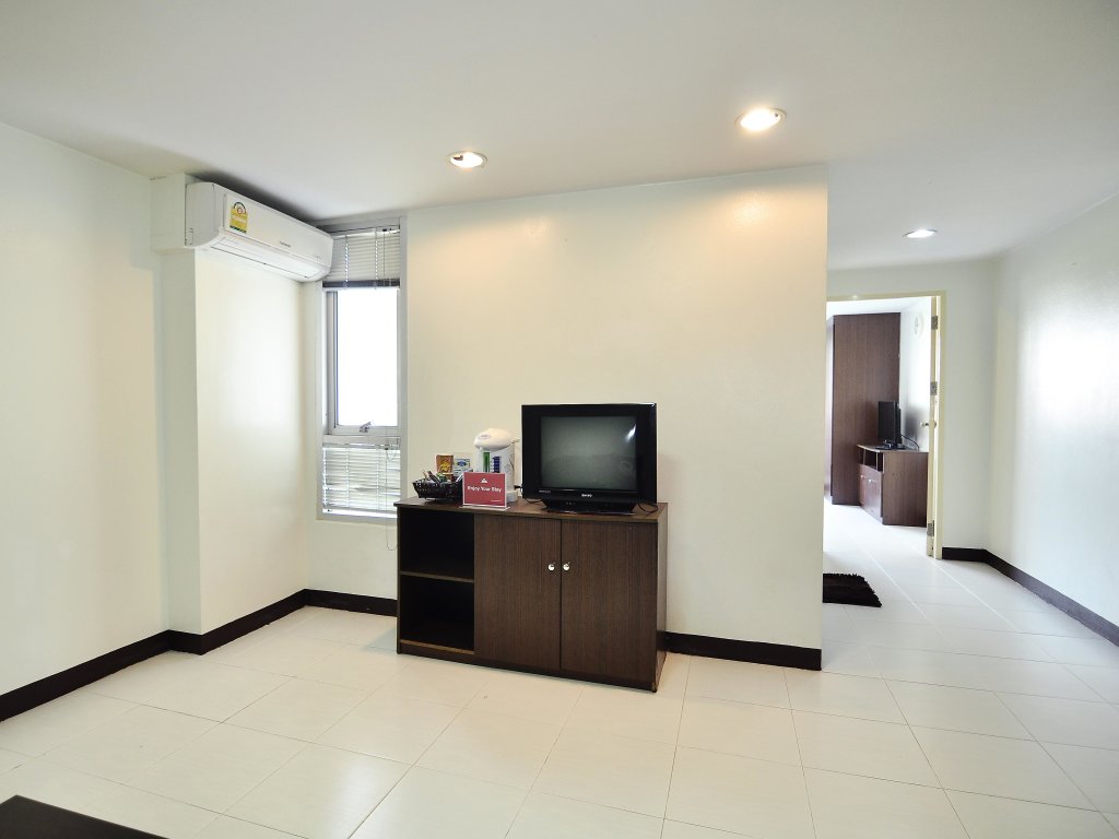 Бангкок: ZEN Rooms Aryan Suites