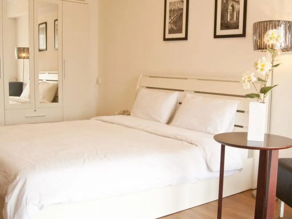 Бангкок: Good Houses Apartment