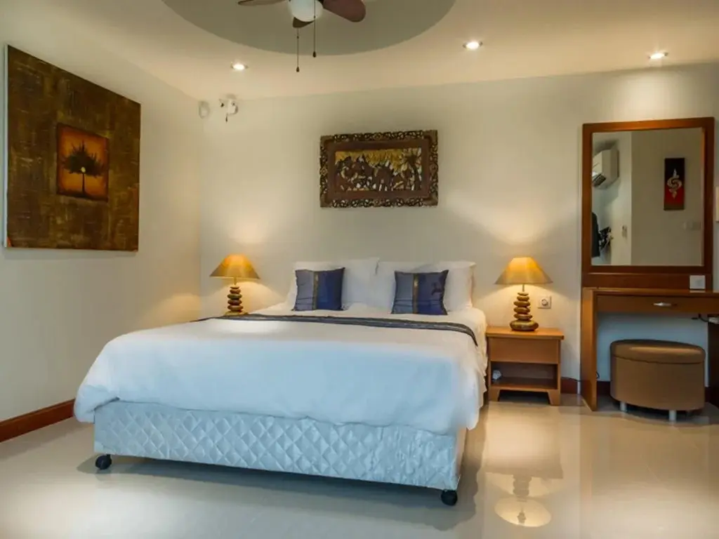 Муанг: At Nai Harn Boutique Hotel