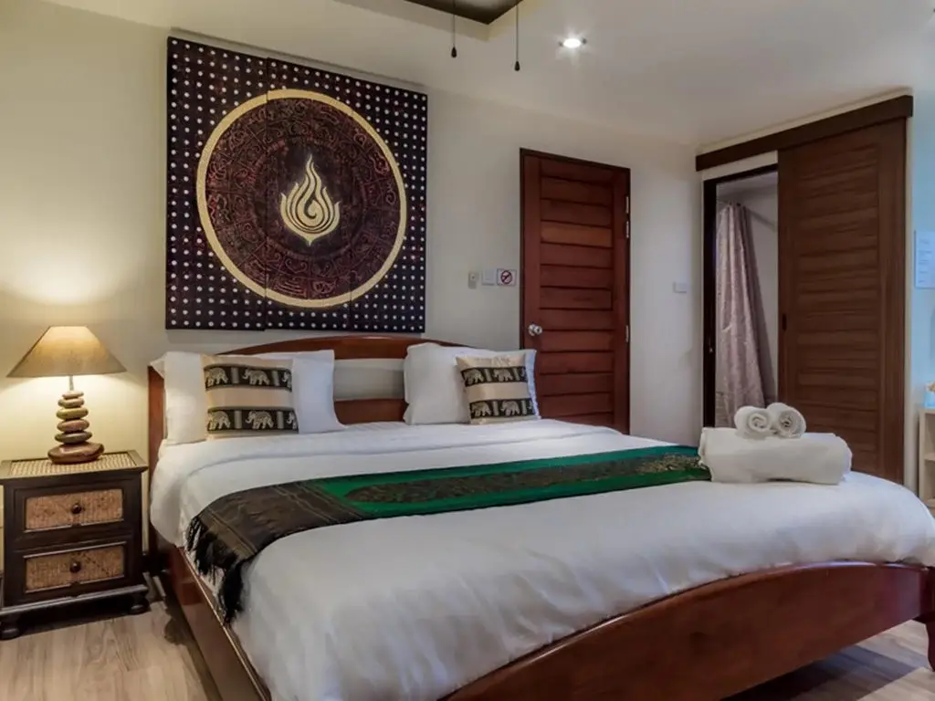 Муанг: At Nai Harn Boutique Hotel