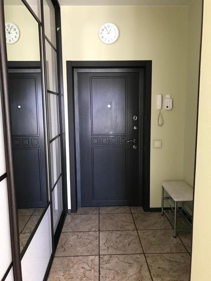 Владивосток: Studio-appartment in the historic center Vladivostok, Svetlanskaya, 37