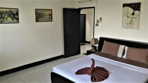 Кату: Villa Arunsi Patong