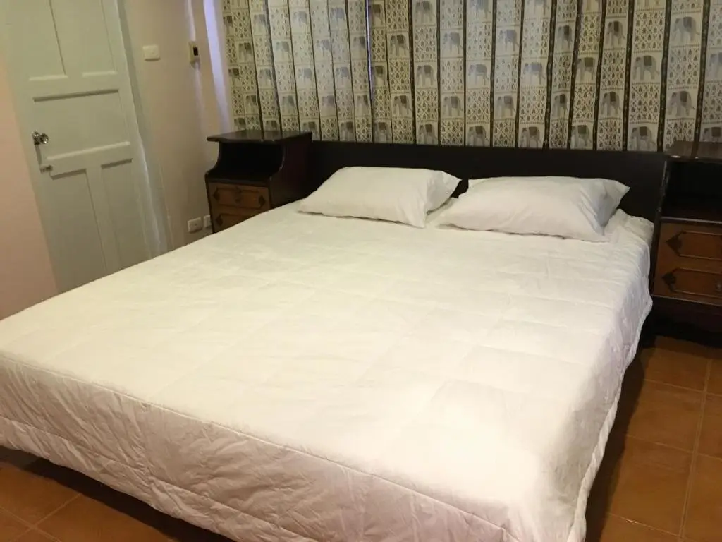 Бангкок: The Grand Palace Hostel