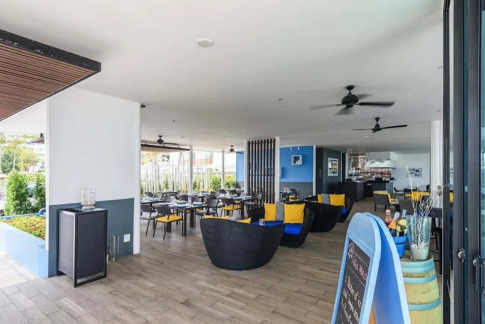 Lux Contemporary Condo By Favstay — фото 1