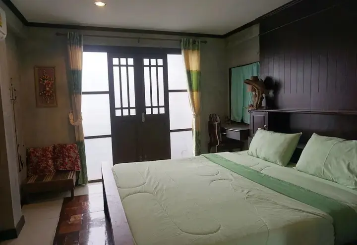 Чианграй: Bann Din Chiang Rai