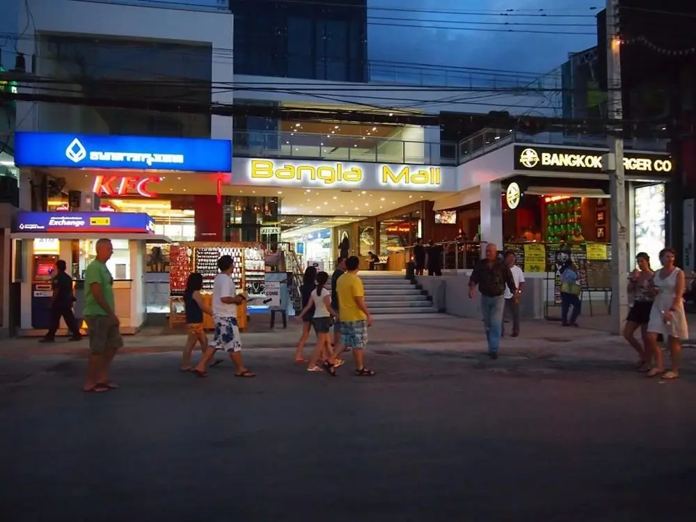 Кату: WhyNot Backpackers (Capsule Hostel)