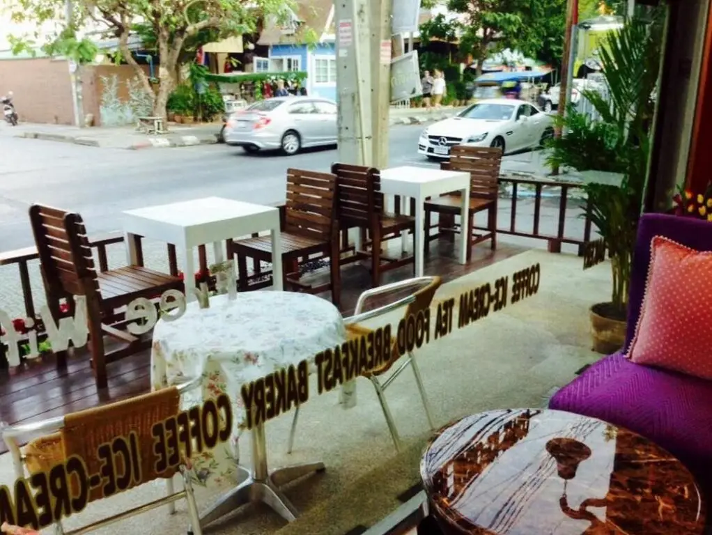 Хуахин: Chanchala Cafe & Hostel