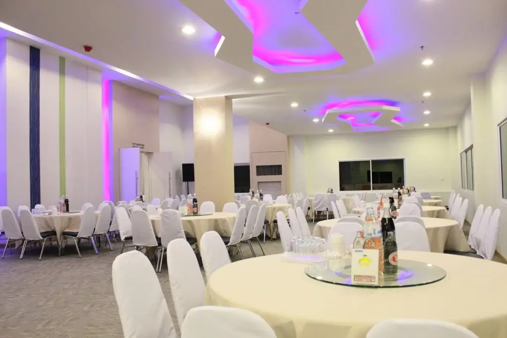 Прачуапкхирикхан: Prachuap Grand Hotel