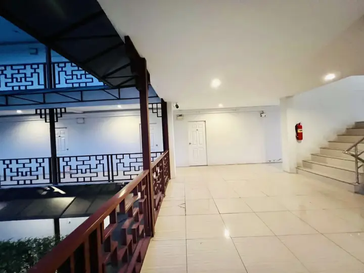 Чиангмай: INN Kham Apartment
