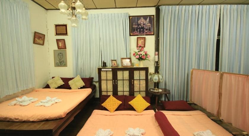 Бури Рам: Norachan Guesthouse - female only