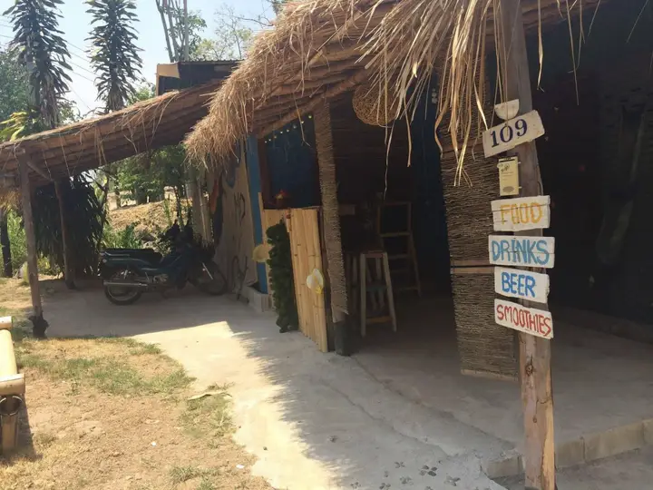Паи: Pai Bamboo Hut